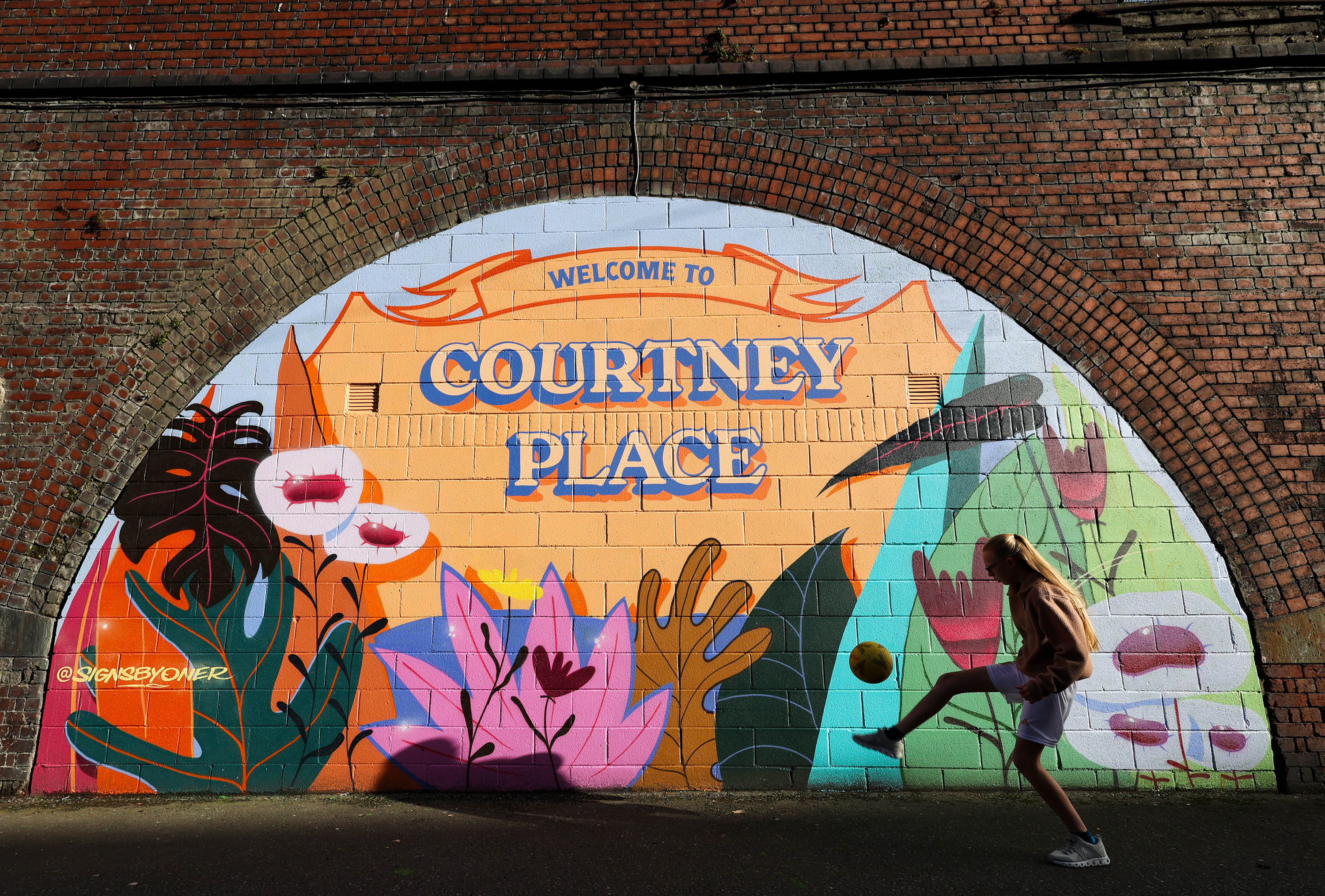 Courtney Place mural