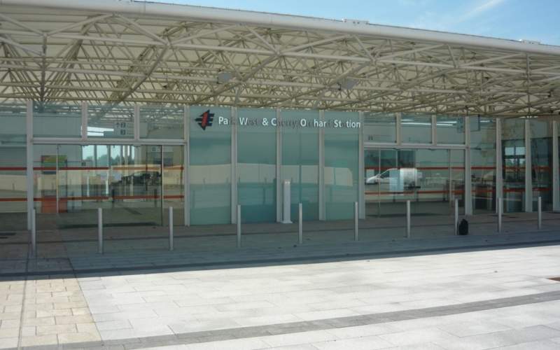 An Pháirc Thiar agus Gort na Silíní station