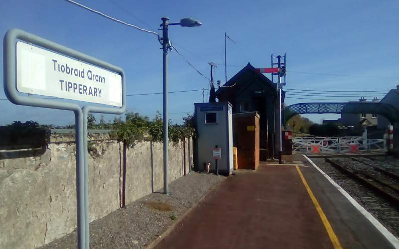 Tiobraid Árann station